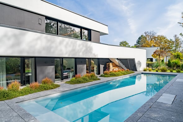 HS 1680 - Haus Pool