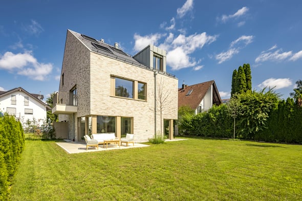 HS 1945 - Blick auf das Haus (2)