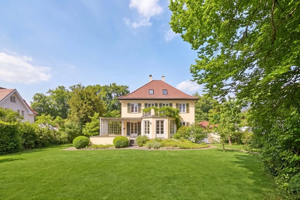hs-1879-haus-garten-e9b34c46-37b24ae3@2388w2x